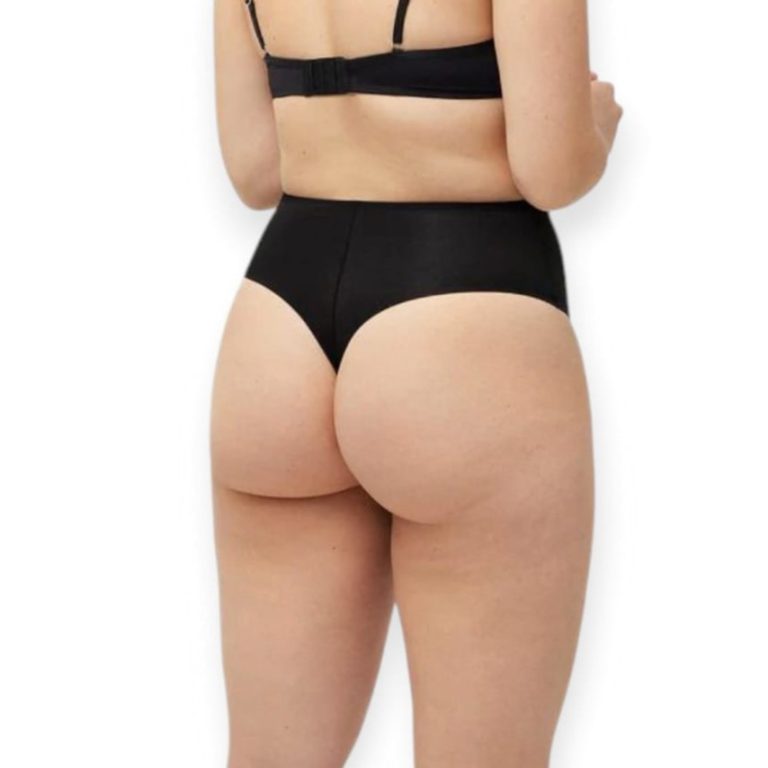 Tanga Reductor Ysabel Mora 19332 Tanga alto reductor de compresión media. Efecto control sobre abdomen y caderas. Tejido de algodón para mayor comodidad y transpirabilidad.